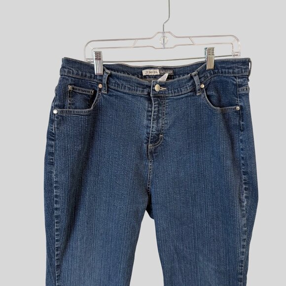 St John's Bay Size 18 Womens Distressed Hem Y2K Spandex Straight Boot Cut Denim - Picture 4 of 10